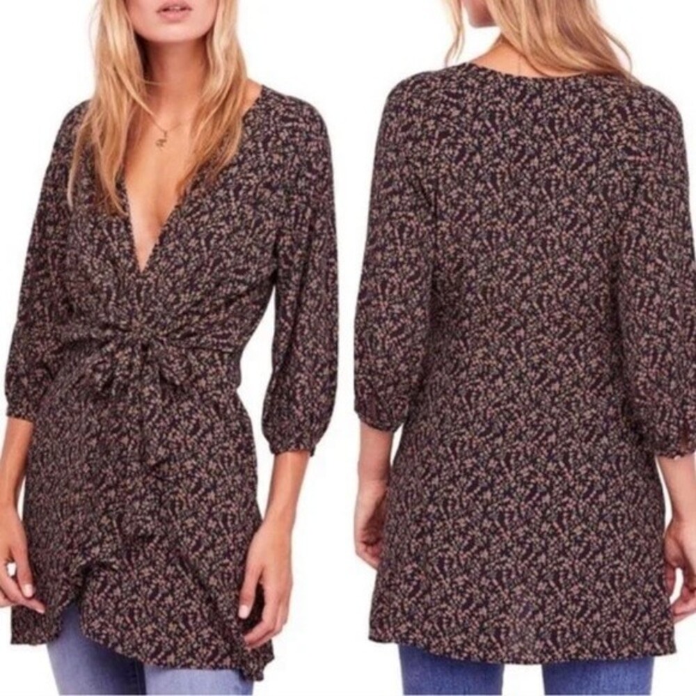 Women’s Free People Clara floral faux wrap tunic size small